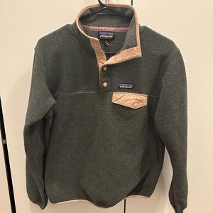Patagonia fleece pullover